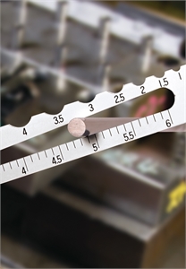 Diameter and radius gauge