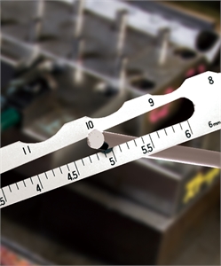 Diameter and radius gauge